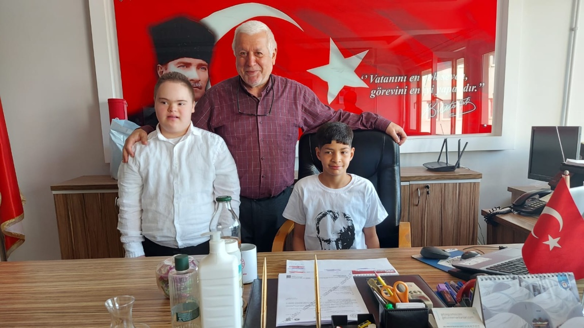 23 NİSAN ULUSAL EGEMENLİK VE ÇOCUK BAYRAMI OKULUMUZDA COŞKUYLA KUTLANDI